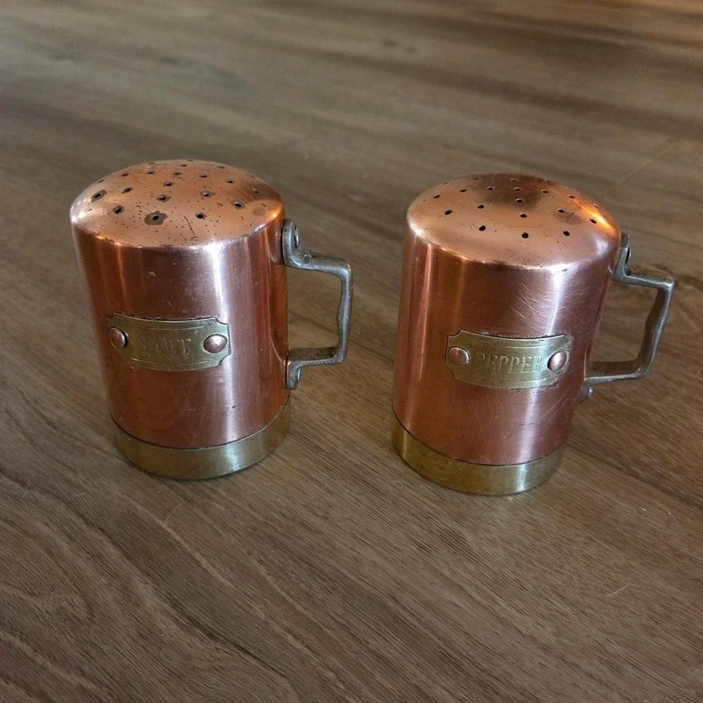 Vintage Copper &‎ Brass Salt & Pepper Shakers Set, Handle, Kitchen Decor